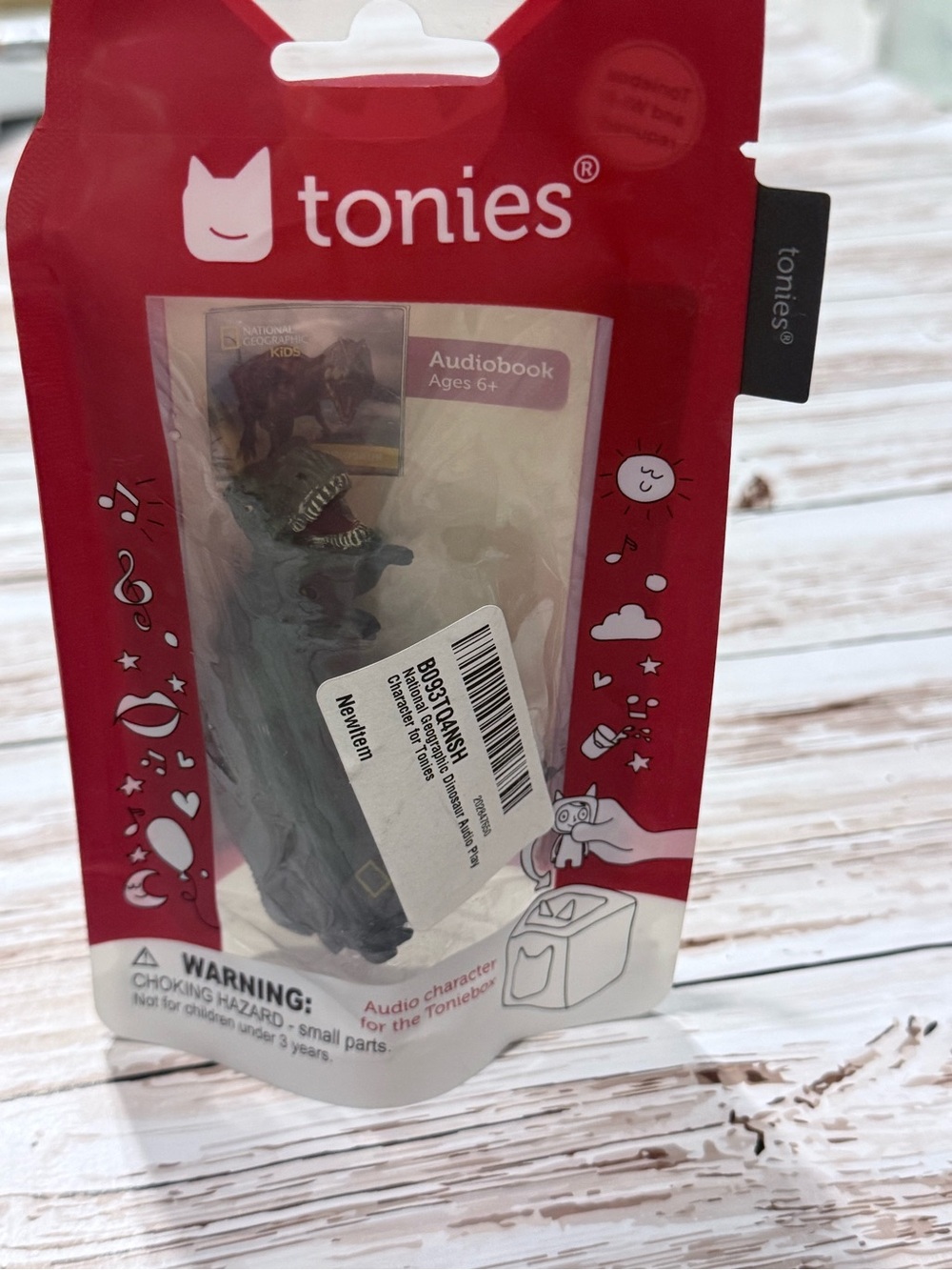 National Geographic Kids Dinosaur Tonie - Red and White Packaging - Picture 3 of 3